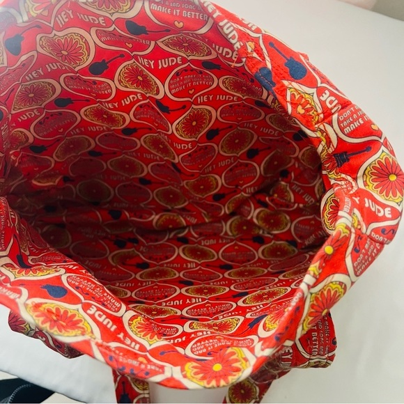 Hey Jude Women’s Red Multicolored Geometric Tote Shoulder Bag All Over Patterned - Picture 7 of 9